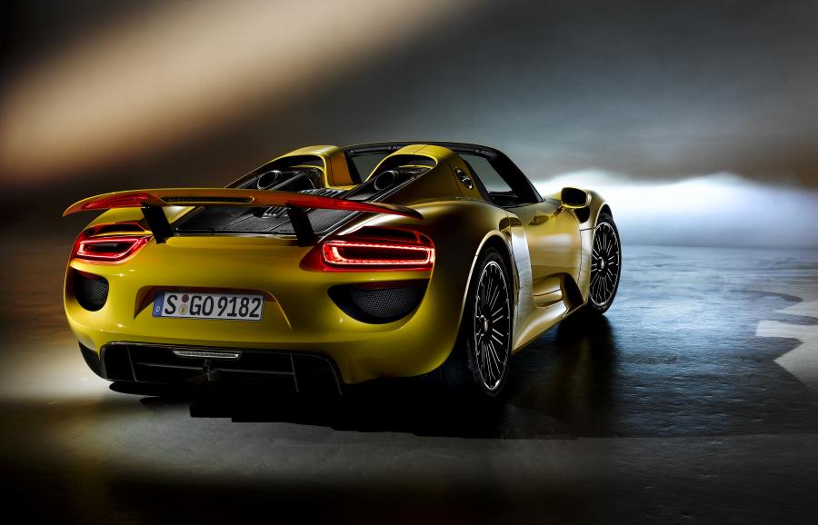  Porsche 918 Spyder 2014 года  (фото 15 из 111)